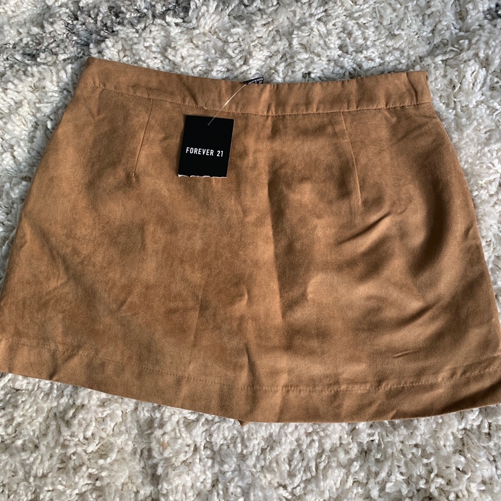 NWT FOREVER21 TAN MINI SKORT